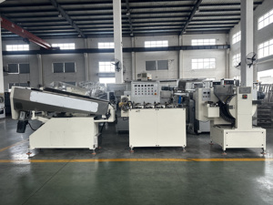 Ligne de production de machines <span class=keywords><strong>à</strong></span> fabriquer des sucettes sphériques artisanales spéciales en papier pour arc-en-ciel - Product Image 6