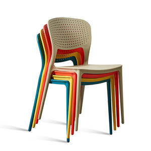 Silla de Comedor Apilable de Plástico Reforzado, Estilo Nórdico Moderno y Simple, para Hotel, Exterior, Hogar, con Respaldo - Product Image 2