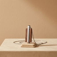 Collier personnalisé OEM en acier inoxydable 316L, pendentif barre verticale avec incrustation de bois naturel, bijoux géométriques pour hommes et femmes