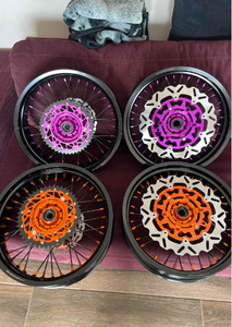 Jeu de roues à rayons noirs avec moyeu orange usiné CNC, compatible avec EXC 2010, moto tout-terrain, en alliage d'aluminium, avant et arrière, pièces de rechange pour moto - Product Image 6