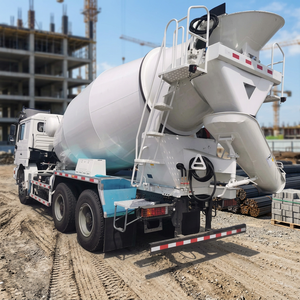 Nouveau Camion Malaxeur à Béton Volumétrique de 8m³ – Machine Mobile de Malaxage de Béton pour la Construction avec Moteur-Pompe de 129kW - Product Image 3