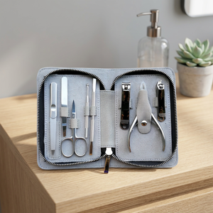 Kit de manucure 8 en 1 en acier inoxydable avec étui, ensemble de manucure portable de style classique pour adultes - Product Image 2