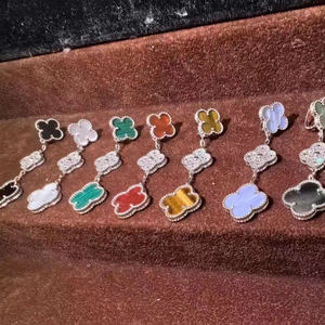 Bracciale da <span class=keywords><strong>Donna</strong></span> di Marca di Design, Placcato Oro 18K con Zirconi, Stile Ghiacciato e Lucido - Product Image 2