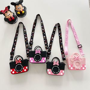 Portefeuille <span class=keywords><strong>Mickey</strong></span> <span class=keywords><strong>Mouse</strong></span> en silicone à bandoulière unique, <span class=keywords><strong>sac</strong></span> de rangement pour étudiants à la mode et polyvalent, mini <span class=keywords><strong>sac</strong></span> à <span class=keywords><strong>dos</strong></span> mignon et petit - Product Image 1