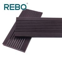 Plancher en bambou thermo-reconstitué REBO Eco Forest Dark Style Moderne, pose par clic, antidérapant, pour terrasse extérieure, imperméable