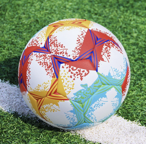 Ballon de football personnalisé avec logo imprimé, numéro 345, en tissu adhésif PU PVC, microfibre cousue, matériau TPU pour l'entraînement scolaire et les camps - Product Image 6