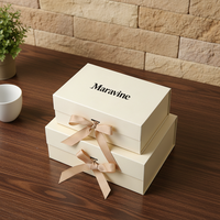 Boîte magnétique pour parfum avec insert pour maintenir le flacon en toute sécurité, pour une gamme de parfums et de cosmétiques de luxe