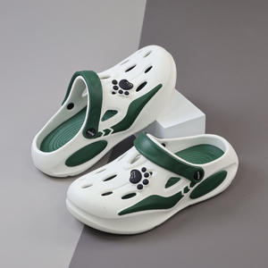 Sandales Crocs à motif de patte de chat pour hommes, chaussures de plage d'extérieur antidérapantes à semelles épaisses en EVA, pantoufles d'été - Product Image 2