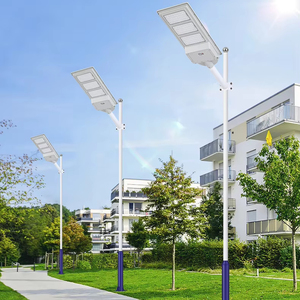 Bán Hot LED 1000W 1500W 2000W năng lượng mặt trời ánh sáng đường phố năng lượng mặt trời đèn đường 200W đèn với cảm biến chuyển động điều khiển từ xa cho vườn - Product Image 3