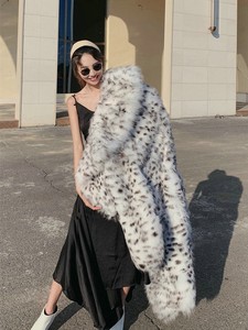 <span class=keywords><strong>Cappotto</strong></span> di pelliccia sintetica da donna di media lunghezza giovane nero e bianco leopardato sul ginocchio alla moda <span class=keywords><strong>cappotto</strong></span> lungo da donna - Product Image 3