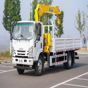 Nueva <span class=keywords><strong>Grúa</strong></span> Montada en Camión ISUZU 4x2 de 5 Toneladas, 190HP, <span class=keywords><strong>con</strong></span> Pluma Telescópica de 4 Secciones, Diésel, Transmisión Manual - Product Image 4
