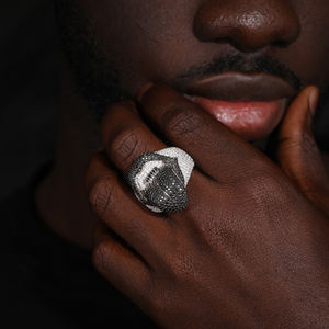 Bijoux de Rappeur Bague de Lèvre et Langue Hip Hop Lick of Death Entièrement Sertie de Diamants Moissanite VVS en Argent Massif 925 Plaqué Or Blanc - Product Image 4