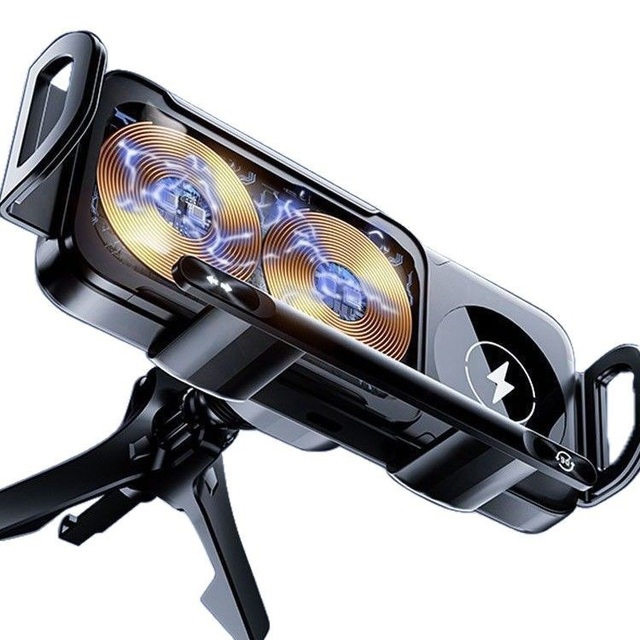 The Latest Multifunctional Universal Cell Phone Holder Foldable Screen 360 ° Rotation Car Magnetic Wireless Charger