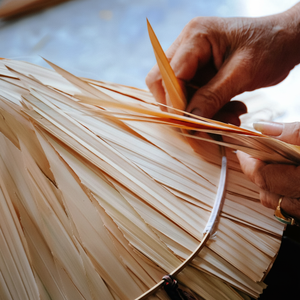 Hojas de Palma Corypha Lecomtei de Vietnam, Materia Prima para la Elaboración de Artesanías - Product Image 1