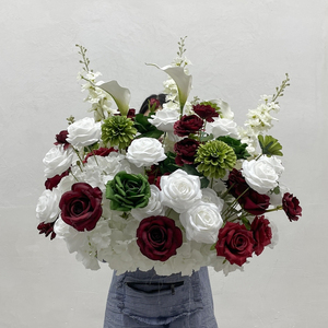 การจัดดอกไม้ประดิษฐ์สีแดงขนาด 60 ซม. สำหรับตกแต่งงานแต่งงาน ตกแต่งโต๊ะกลาง รูปทรงกลม - Product Image 1