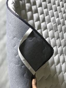 ที่นอนเฟอร์นิเจอร์บ้านหรูหราสีทองแบบเดี่ยวเรียวอ่อนและอ่อนนุ่มแปลงสภาพเวียดนามมีคุณภาพดีสำหรับการใช้ในห้องนอน - Product Image 4