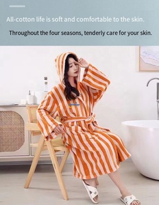 Retro Knee Length Dressing Gown Wholesale Knee Length Bath Robes Hooded <strong>Green</strong> Stripe Winter Home Good Absorption <strong>Bathrobe</strong> - Product Image 5
