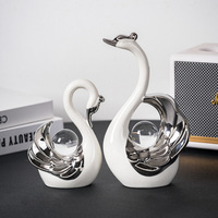 Ensemble de figurines de cygne en céramique avec boule de cristal, cadeau de mariage moderne, décoration romantique pour le salon, l'entrée, le meuble, le vase