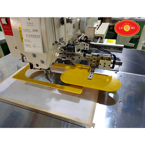 Máquina de Coser Cuero Automática con Patrones Computarizados, Modelo 3020 de Boca Pequeña para Diseño de Logotipos - Product Image 1