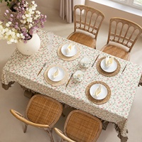 Nappe imprimée de motifs floraux romantiques de Style pastoral avec de larges bords à volants nappe de décor de jardin de fête de mariage