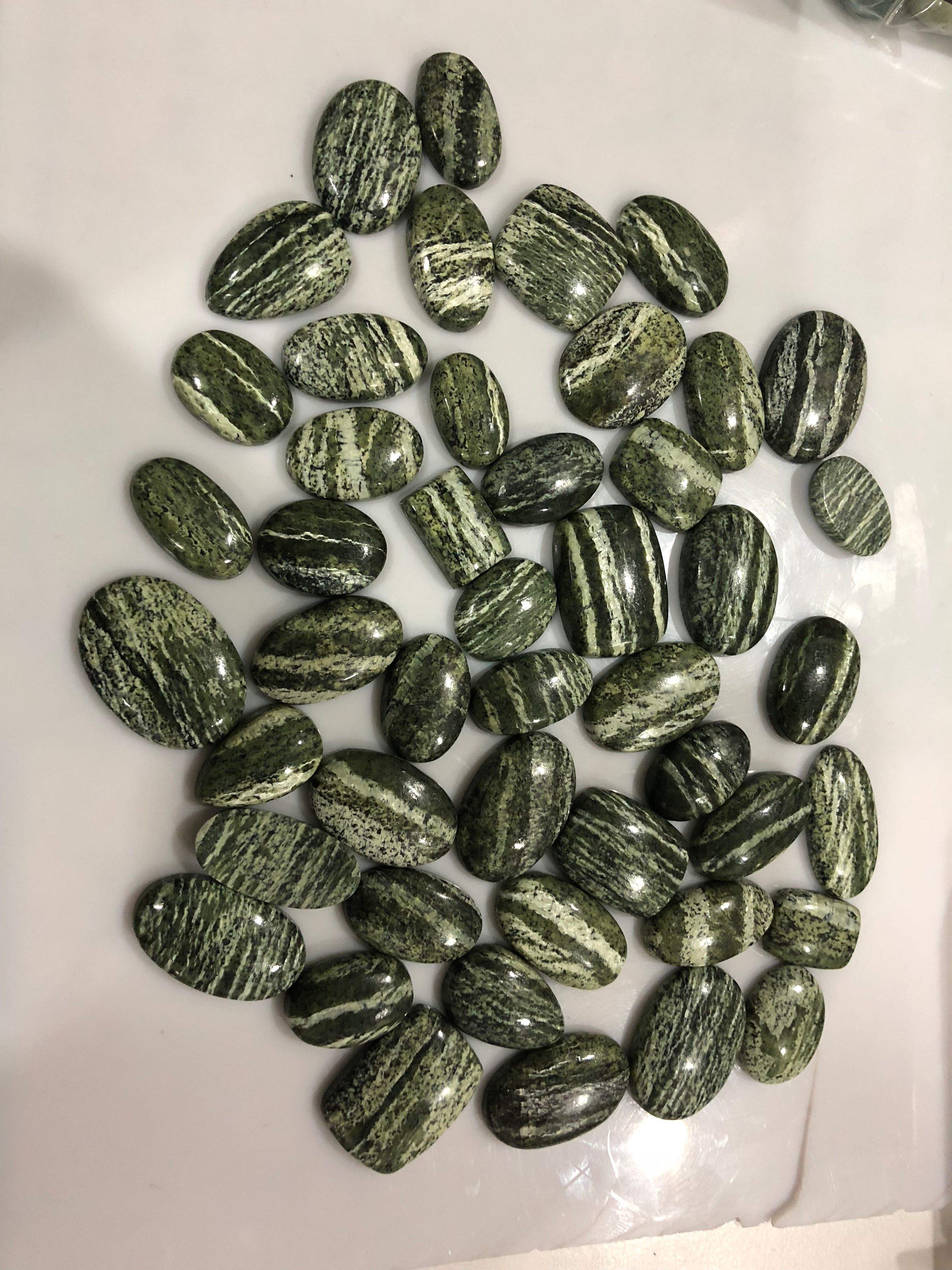 สีเขียว