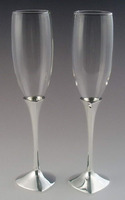 Flûtes à champagne en argent avec double cœur percé en paire avec base à motif de cœur Toast de mariage Cadeau de la Saint-Valentin
