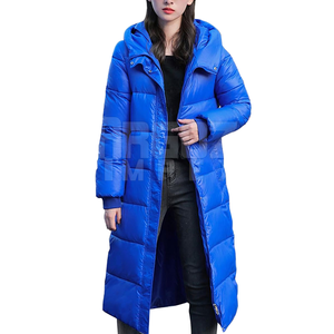 PB&ZA 2025 Nuevo Estilo Europeo Americano, Sudadera Moderna de Manga Larga, Cuello Redondo, Cierre de Cremallera, Cuero Sintético PU, Otoño/Invierno/Verano - Product Image 3