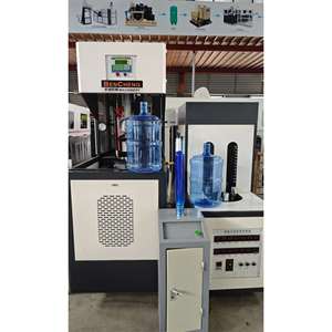 Machine de soufflage de bouteilles PET semi-automatique de 20 litres pour bouteilles d'eau de 5 gallons, prix usine - Product Image 1