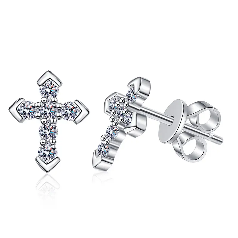 Wholesale Trendy And Personalized Fine Jewelry 925 Sterling Silver 0.3 Carat Moissanite Cross Stud Earrings