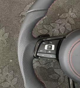 Volante Deportivo de Cuero Línea <span class=keywords><strong>R</strong></span> para VW <span class=keywords><strong>Golf</strong></span> 5-8 GTI/GTD Amarok T6-T7 Polo - Product Image 3