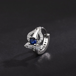 Clip-On Earrings Blue Zircon Sword Shape Geometric Design Party Wear Asymmetry Style Zinc Alloy Inlay Claw Setting - Product Image 2