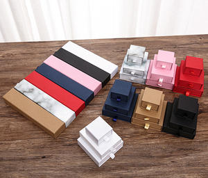 Boîte à bijoux moderne en carton écologique avec tiroir carré, logo personnalisé pour le rangement des colliers, boucles d'oreilles, bagues - Emballage en gros - Product Image 6