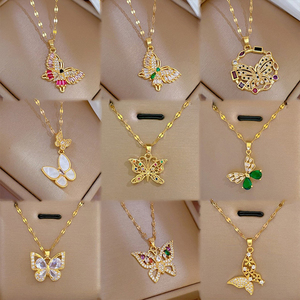 תכשיטי אופנה סיטונאי מותאמים אישית 18K ציפוי זהב נשים הצהרת נירוסטה יהלומי מיקרו פרפר שרשרת פרפר - Product Image 1