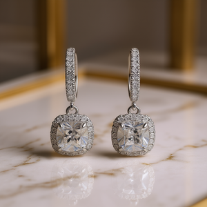 Orecchini E3096 in Oro Bianco con Diamanti Taglio Cushion Colore D Naturali Certificati GIA Stile Classico da Donna per Matrimonio - Product Image 2