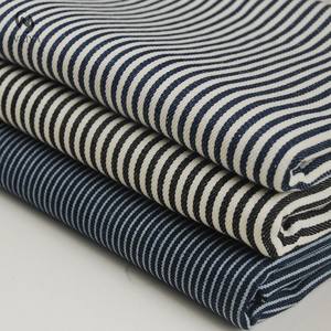 Tissu denim teint en fil noir et <span class=keywords><strong>blanc</strong></span> à rayures bicolores, poids lourd, 30 % polyester, 70 % coton, pour vestes en jean - Product Image 1