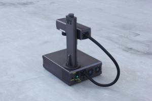 ऑल-एल्यूमीनियम डेस्कटॉप 20, 30, 50, 80w 100w फाइबरपोटिक मार्किंग मशीन, इलेक्ट्रिक लिफ्ट और ऑटो फोकस, कारखाने प्रत्यक्ष बिक्री - Product Image 3