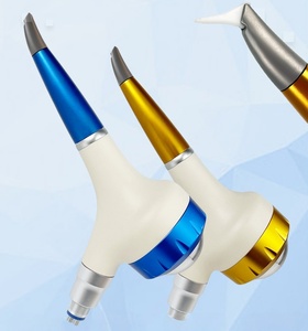 Pistolet de sablage dentaire pour nettoyage sous-gingival et traitement par sablage des poches parodontales, Machine de nettoyage par sablage JET PRO - Product Image 2