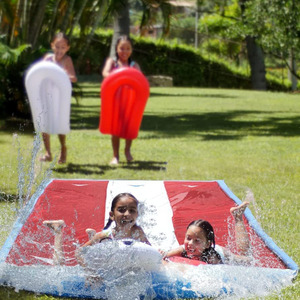 Jardin extérieur Triple Racer glissade d'<span class=keywords><strong>eau</strong></span> et toboggan gonflable extérieur jardin toboggan arroseur <span class=keywords><strong>tapis</strong></span> anti-éclaboussures pour enfants adultes - Product Image 2