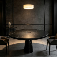 Table basse ronde en marbre Nero Marquina avec support conique massif et trou central, mobilier de luxe pour salon, maison de rêve