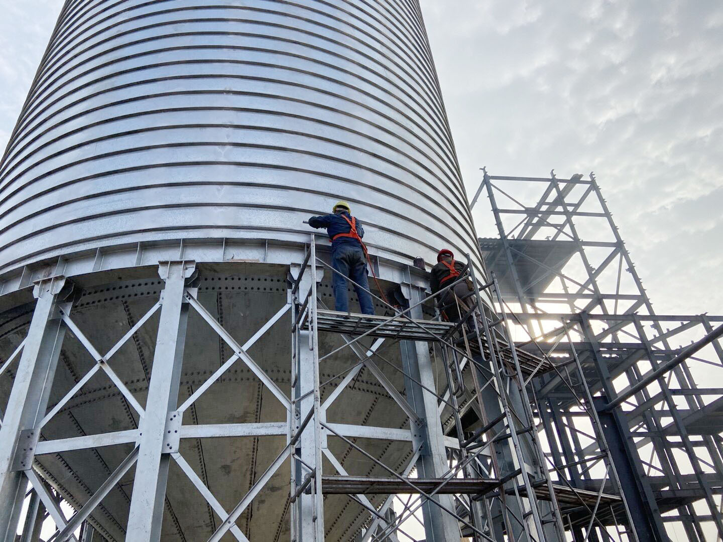 Grain silos for sale of providing turnkey solutions Products from
