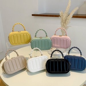 Nuevo Bolso de Mano Cuadrado Mini con Cadena en Relieve Estilo Coreano para Mujer, Bolso de Hombro Cruzado de Lujo con Textura - Product Image 1