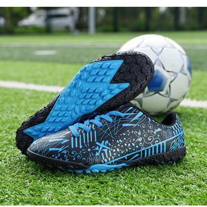 Nouvelles Chaussures de Football Antidérapantes pour Enfants 2025 – Crampons de Football en Cuir PU de Haute Qualité pour Enfants et Hommes, Idéales pour l'Extérieur - Product Image 5