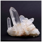 Géode de cristal naturel - Grande grappe de quartz clair brut pour la décoration intérieure, la méditation et l'équilibrage des chakras
