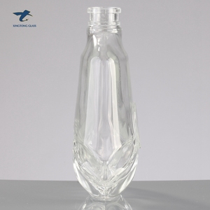 De diseño de moda estándar británico claro Brandy transparente botella de vidrio con tapa - Product Image 4