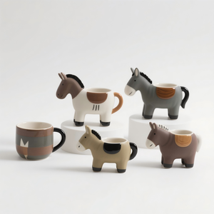 Ensemble de vaisselle en porcelaine 3D en forme de mule de dessin animé, carafes à <span class=keywords><strong>lait</strong></span> <span class=keywords><strong>d</strong></span>écoratives en céramique, 5 pièces, 3,5x3 pouces, cadeau de vaisselle fantaisie - Product Image 1