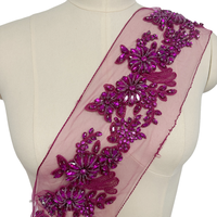 Tissu en feutre 3D diamanté avec des patchs de paillettes dorées, broderie perlée, applique à coudre pour robe de mariée, corsage