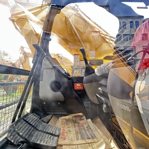 Excavadora hidráulica Komatsu PC350, peso operativo de 35 toneladas, componentes de núcleo originales, Motor, caja de cambios, bomba de engranajes, rodamiento y PLC - Product Image 4