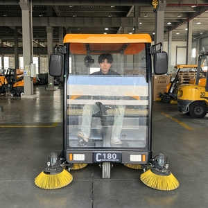 Popular Nanbo Factory C180 Ride-on Street <b>Cleaning</b> <b>Machine</b> Semi-enclosed <b>Floor</b> with Double-barrel Filter Device High Performance - Product Image 4