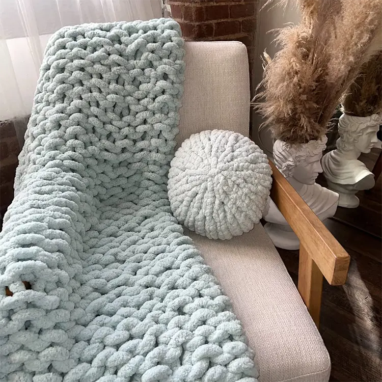 Hot sale custom recycled polyester super soft chunky yarn knit throw chenille knitted blanket