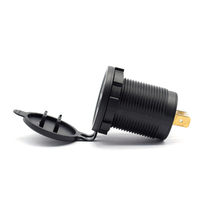 Caricatore USB per Auto con Luce LED, 2 Porte USB, <span class=keywords><strong>Presa</strong></span> di Ricarica Impermeabile per Auto 12v 24v, <span class=keywords><strong>Adattatore</strong></span> di Alimentazione per <span class=keywords><strong>Accendisigari</strong></span> - Product Image 4